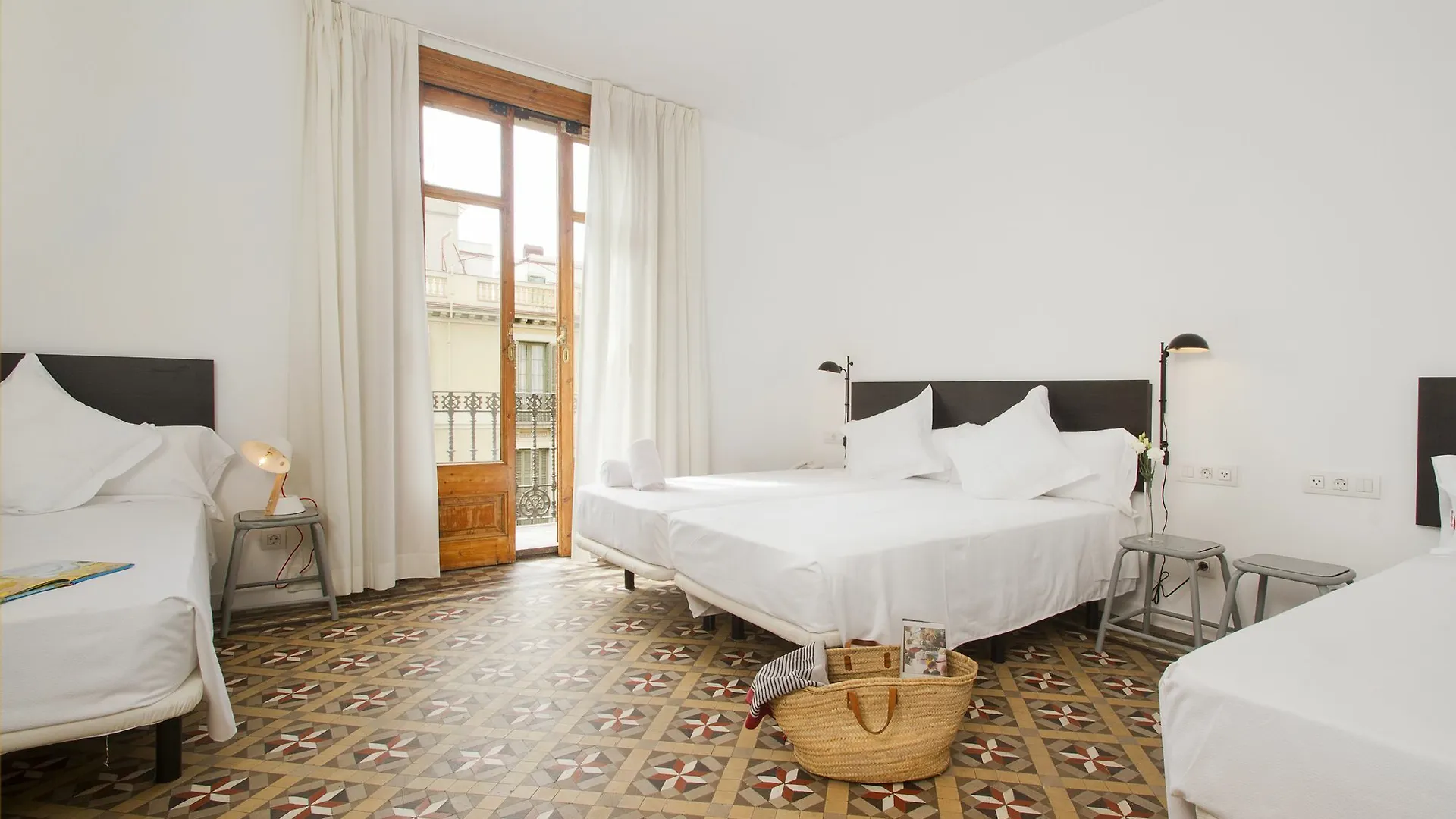 Hotel Som Nit Triomf Barcelona Spanien